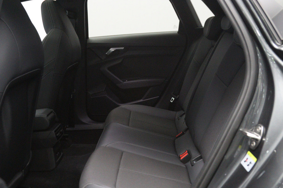 Audi A3 Sportback 40 TFSI e S-Line edition Competition, Panoramadak, Adap. Cruise Control, Camera