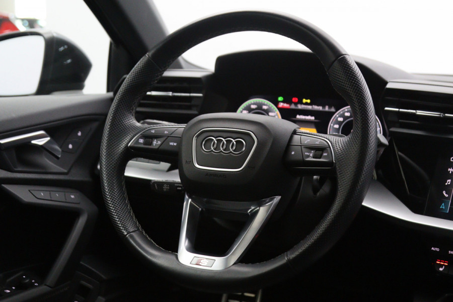 Audi A3 Sportback 40 TFSI e S-Line edition Competition, Panoramadak, Adap. Cruise Control, Camera