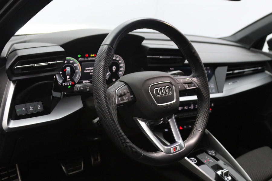 Audi A3 Sportback 40 TFSI e S-Line edition Competition, Panoramadak, Adap. Cruise Control, Camera