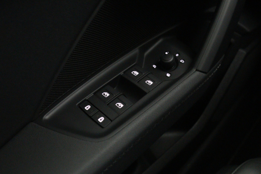 Audi A3 Sportback 40 TFSI e S-Line edition Competition, Panoramadak, Adap. Cruise Control, Camera