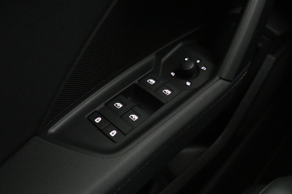 Audi A3 Sportback 40 TFSI e S-Line edition Competition, Panoramadak, Adap. Cruise Control, Camera
