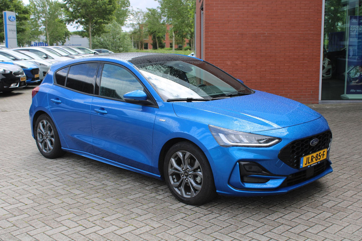 Ford Focus 1.0 EcoBoost 155 PK Hybrid ST Line X AUTOMAAT | Panoramadak | Camera | Winterpack | Adaptieve Cruise Control | BLIS |