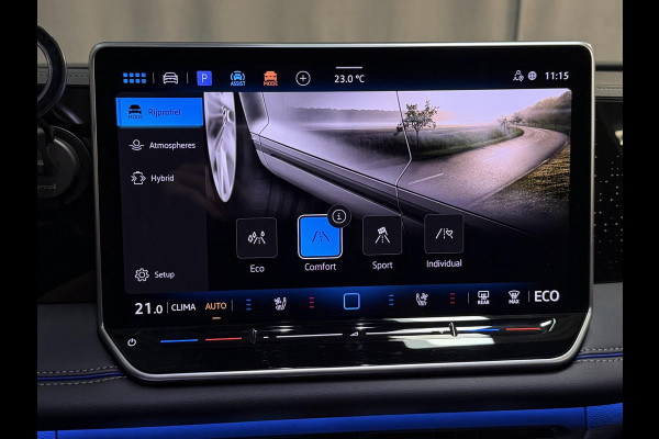 Volkswagen Tiguan 1.5 eHybrid R-Line Black Style 272pk 20"/VOL Leder + memory/Trekhaak/Harman Kardon/Stuur + stoelverwarming + koeling/Matrix LED/Dodehoek/Head-up