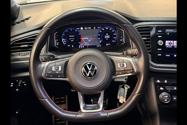 Volkswagen T-Roc 1.5 TSI Sport Business R 19"/Panoramadak/Trekhaak/Dodehoek/Camera/Adaptieve cruise/Apple Carplay & Android Auto/Camera/PDC v+a