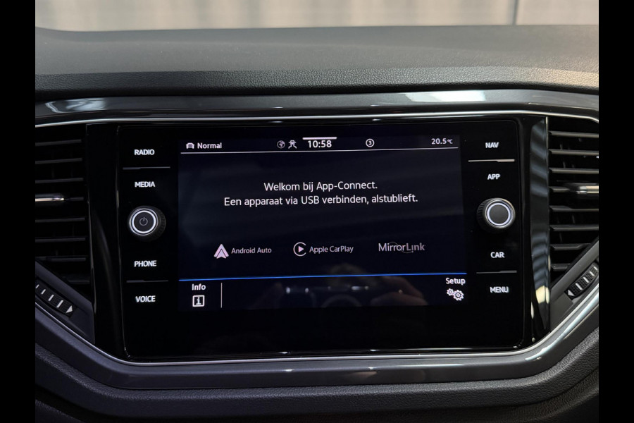 Volkswagen T-Roc 1.5 TSI Sport Business R 19"/Panoramadak/Trekhaak/Dodehoek/Camera/Adaptieve cruise/Apple Carplay & Android Auto/Camera/PDC v+a