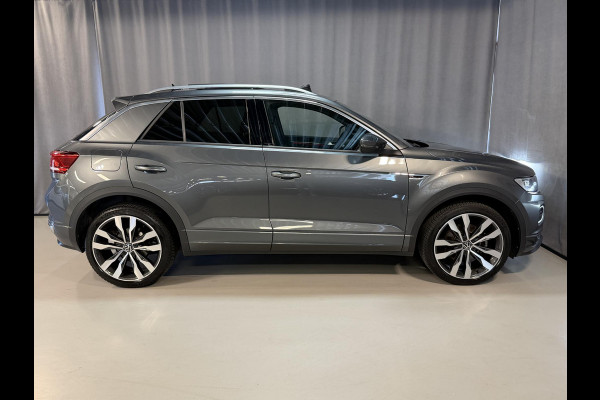 Volkswagen T-Roc 1.5 TSI Sport Business R 19"/Panoramadak/Trekhaak/Dodehoek/Camera/Adaptieve cruise/Apple Carplay & Android Auto/Camera/PDC v+a