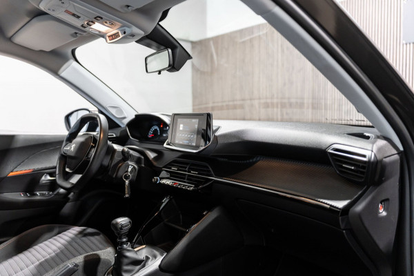Peugeot 2008 1.2 PureTech Active NAVI PDC