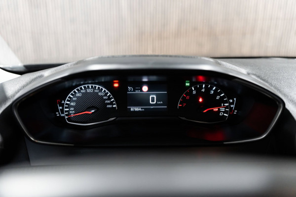 Peugeot 2008 1.2 PureTech Active NAVI PDC