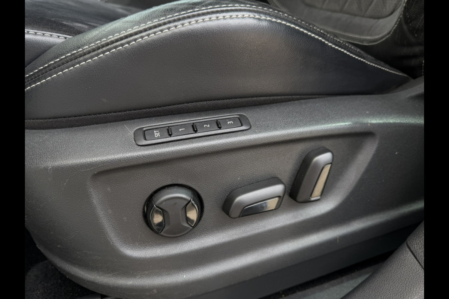 Škoda Kodiaq 1.5 TSI Sportline Business 7p. | Pano | Elek. Trekhaak | Carplay | Memory | Sfeerverlicht. | LED