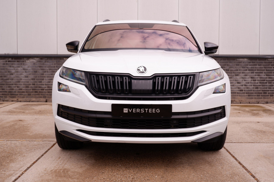 Škoda Kodiaq 1.5 TSI Sportline Business 7p. | Pano | Elek. Trekhaak | Carplay | Memory | Sfeerverlicht. | LED