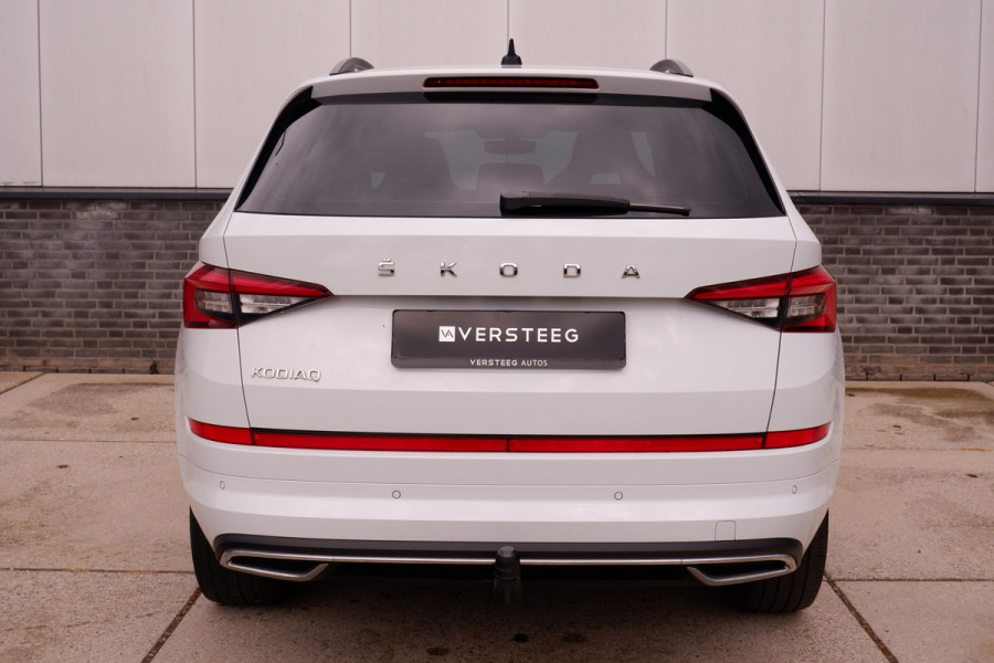 Škoda Kodiaq 1.5 TSI Sportline Business 7p. | Pano | Elek. Trekhaak | Carplay | Memory | Sfeerverlicht. | LED