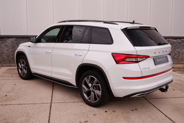 Škoda Kodiaq 1.5 TSI Sportline Business 7p. | Pano | Elek. Trekhaak | Carplay | Memory | Sfeerverlicht. | LED