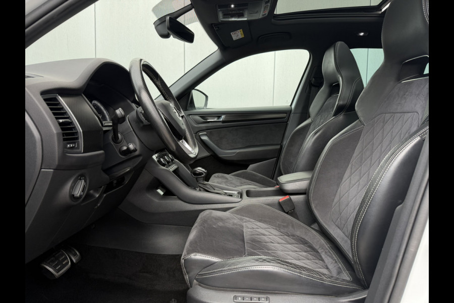 Škoda Kodiaq 1.5 TSI Sportline Business 7p. | Pano | Elek. Trekhaak | Carplay | Memory | Sfeerverlicht. | LED