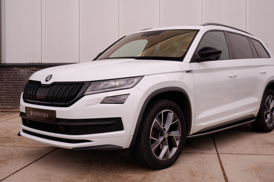 Škoda Kodiaq 1.5 TSI Sportline Business 7p. | Pano | Elek. Trekhaak | Carplay | Memory | Sfeerverlicht. | LED