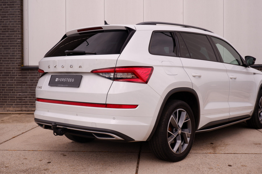 Škoda Kodiaq 1.5 TSI Sportline Business 7p. | Pano | Elek. Trekhaak | Carplay | Memory | Sfeerverlicht. | LED