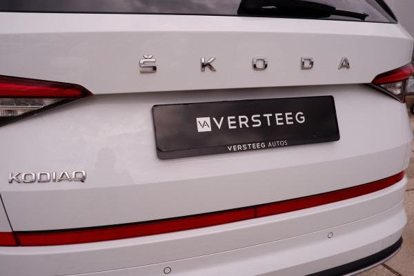 Škoda Kodiaq 1.5 TSI Sportline Business 7p. | Pano | Elek. Trekhaak | Carplay | Memory | Sfeerverlicht. | LED