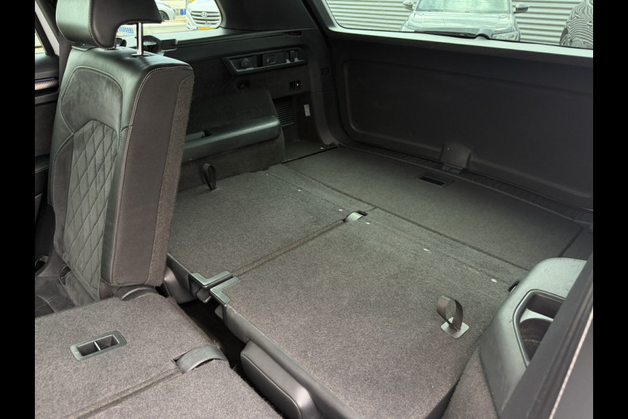 Škoda Kodiaq 1.5 TSI Sportline Business 7p. | Pano | Elek. Trekhaak | Carplay | Memory | Sfeerverlicht. | LED