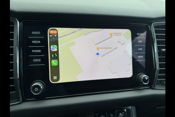 Škoda Kodiaq 1.5 TSI Sportline Business 7p. | Pano | Elek. Trekhaak | Carplay | Memory | Sfeerverlicht. | LED