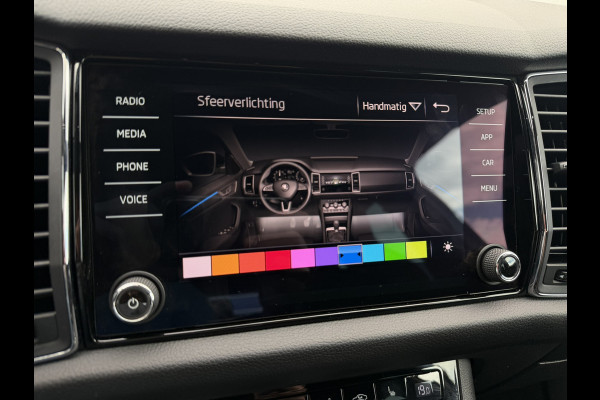 Škoda Kodiaq 1.5 TSI Sportline Business 7p. | Pano | Elek. Trekhaak | Carplay | Memory | Sfeerverlicht. | LED