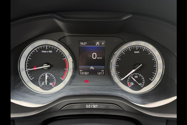 Škoda Kodiaq 1.5 TSI Sportline Business 7p. | Pano | Elek. Trekhaak | Carplay | Memory | Sfeerverlicht. | LED