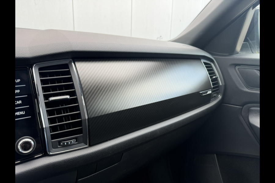 Škoda Kodiaq 1.5 TSI Sportline Business 7p. | Pano | Elek. Trekhaak | Carplay | Memory | Sfeerverlicht. | LED