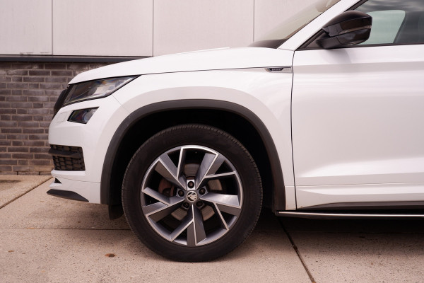 Škoda Kodiaq 1.5 TSI Sportline Business 7p. | Pano | Elek. Trekhaak | Carplay | Memory | Sfeerverlicht. | LED