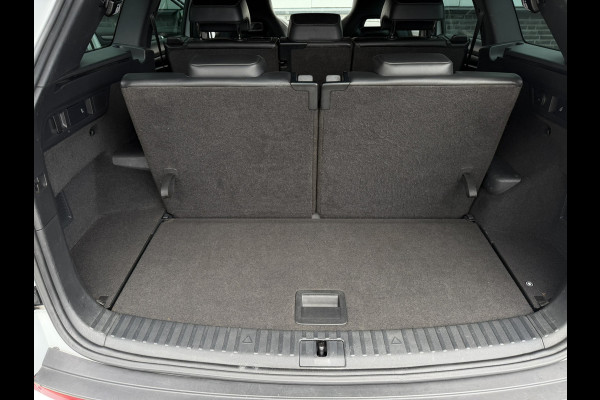 Škoda Kodiaq 1.5 TSI Sportline Business 7p. | Pano | Elek. Trekhaak | Carplay | Memory | Sfeerverlicht. | LED