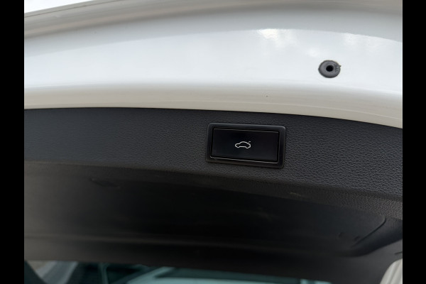 Škoda Kodiaq 1.5 TSI Sportline Business 7p. | Pano | Elek. Trekhaak | Carplay | Memory | Sfeerverlicht. | LED