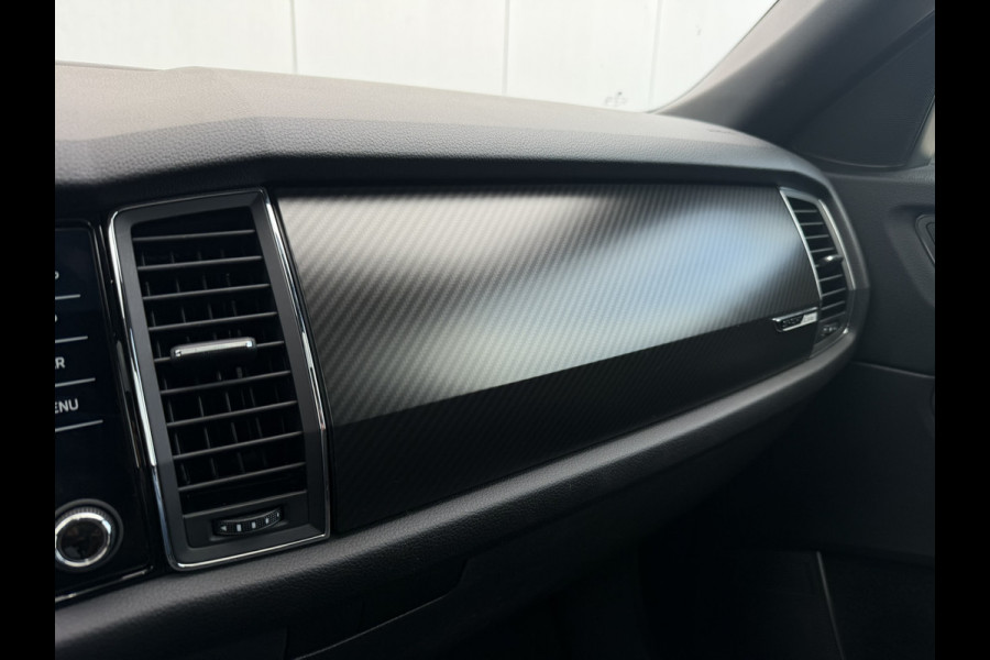 Škoda Kodiaq 1.5 TSI Sportline Business 7p. | Pano | Elek. Trekhaak | Carplay | Memory | Sfeerverlicht. | LED