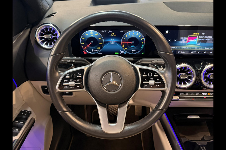Mercedes-Benz B-Klasse 250 e 17"/Panoramadak/Trekhaak/Head-up/Dodehoek/Adaptieve cruise/Camera/Stoelverwarming/Sfeerverlichting/Apple Carplay & Android Auto