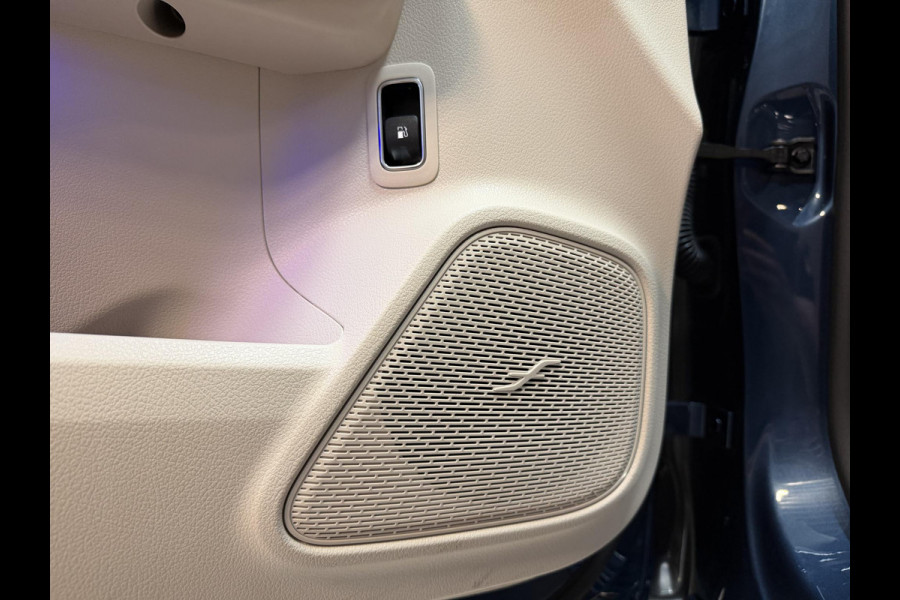 Mercedes-Benz B-Klasse 250 e 17"/Panoramadak/Trekhaak/Head-up/Dodehoek/Adaptieve cruise/Camera/Stoelverwarming/Sfeerverlichting/Apple Carplay & Android Auto