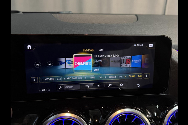 Mercedes-Benz B-Klasse 250 e 17"/Panoramadak/Trekhaak/Head-up/Dodehoek/Adaptieve cruise/Camera/Stoelverwarming/Sfeerverlichting/Apple Carplay & Android Auto