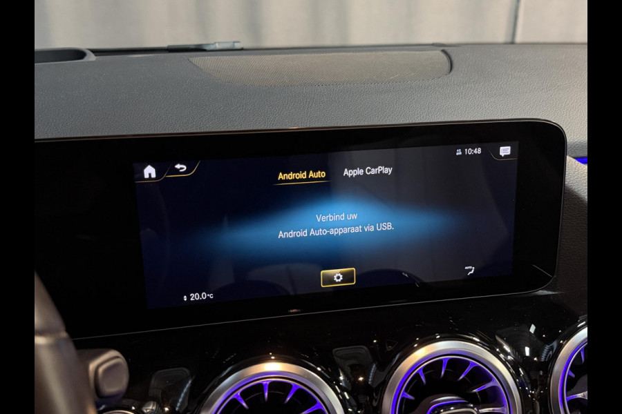 Mercedes-Benz B-Klasse 250 e 17"/Panoramadak/Trekhaak/Head-up/Dodehoek/Adaptieve cruise/Camera/Stoelverwarming/Sfeerverlichting/Apple Carplay & Android Auto