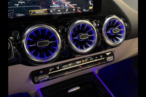 Mercedes-Benz B-Klasse 250 e 17"/Panoramadak/Trekhaak/Head-up/Dodehoek/Adaptieve cruise/Camera/Stoelverwarming/Sfeerverlichting/Apple Carplay & Android Auto