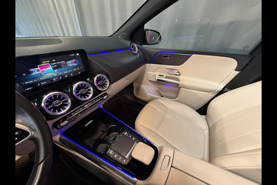 Mercedes-Benz B-Klasse 250 e 17"/Panoramadak/Trekhaak/Head-up/Dodehoek/Adaptieve cruise/Camera/Stoelverwarming/Sfeerverlichting/Apple Carplay & Android Auto