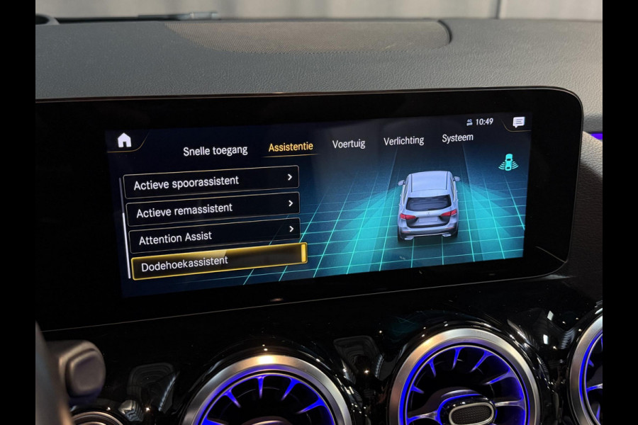 Mercedes-Benz B-Klasse 250 e 17"/Panoramadak/Trekhaak/Head-up/Dodehoek/Adaptieve cruise/Camera/Stoelverwarming/Sfeerverlichting/Apple Carplay & Android Auto