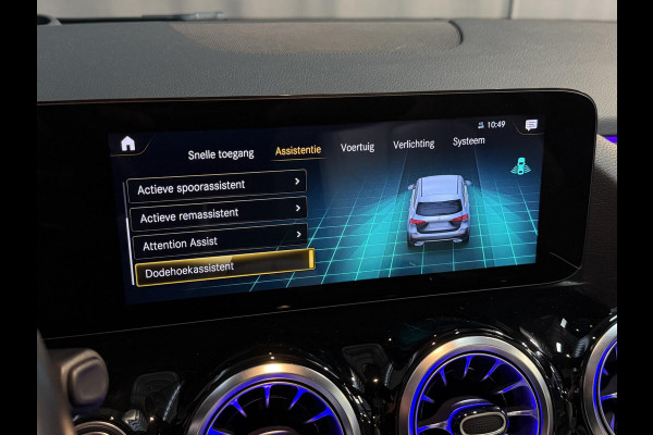 Mercedes-Benz B-Klasse 250 e 17"/Panoramadak/Trekhaak/Head-up/Dodehoek/Adaptieve cruise/Camera/Stoelverwarming/Sfeerverlichting/Apple Carplay & Android Auto