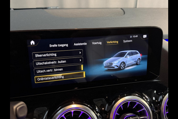 Mercedes-Benz B-Klasse 250 e 17"/Panoramadak/Trekhaak/Head-up/Dodehoek/Adaptieve cruise/Camera/Stoelverwarming/Sfeerverlichting/Apple Carplay & Android Auto