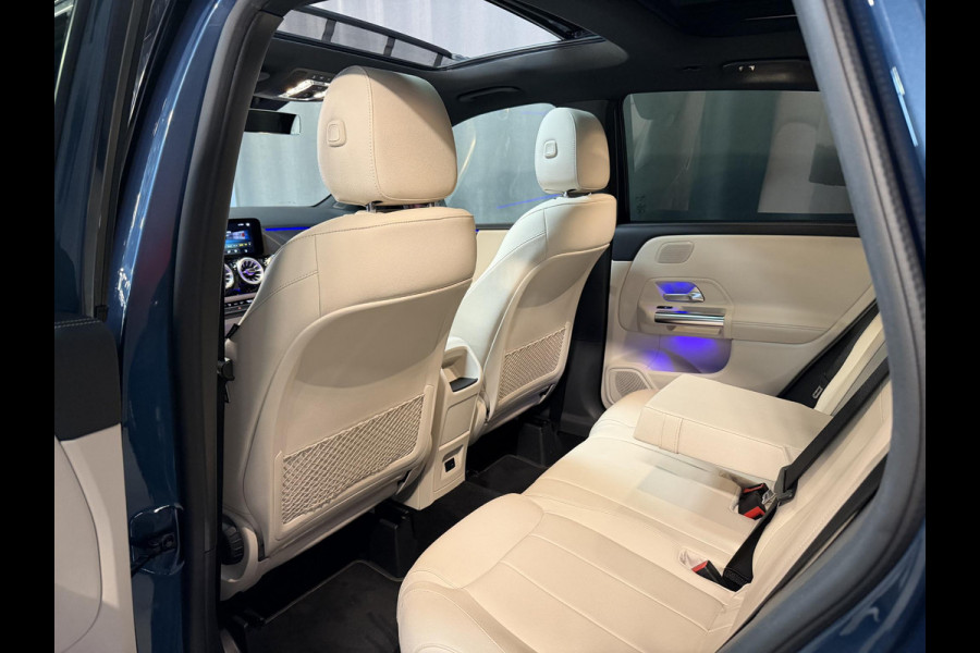 Mercedes-Benz B-Klasse 250 e 17"/Panoramadak/Trekhaak/Head-up/Dodehoek/Adaptieve cruise/Camera/Stoelverwarming/Sfeerverlichting/Apple Carplay & Android Auto