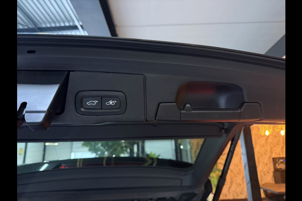 Volvo XC60 2.0 T8 Twin Engine AWD Inscription|PHEV SOH 91%|Dealer Onderhouden|1e Eigenaar|Full Options