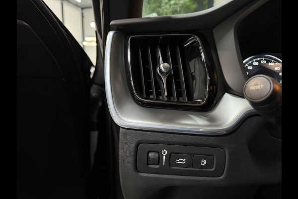 Volvo XC60 2.0 T8 Twin Engine AWD Inscription|PHEV SOH 91%|Dealer Onderhouden|1e Eigenaar|Full Options