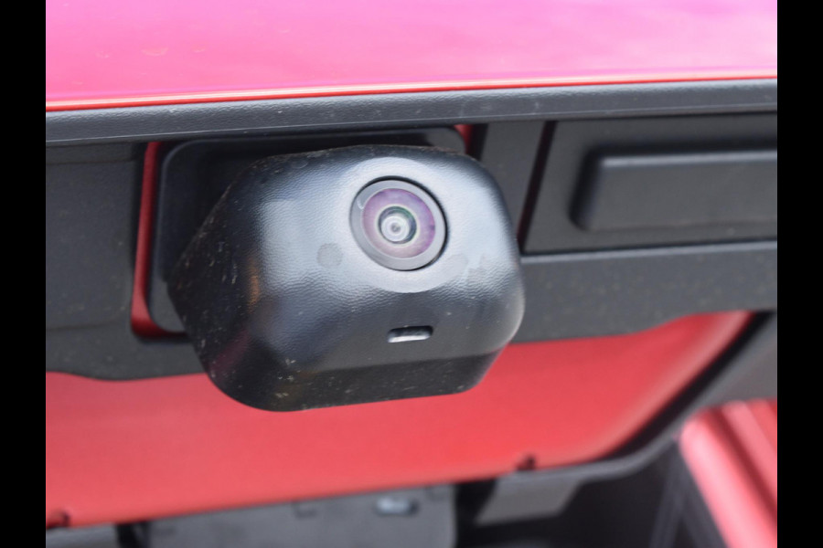 Citroën C3 1.2 Hybrid 110pk Max | NAVI | APPLE CARPLAY | PARKEERSENSOREN MET CAMERA | CLIMATE CONTROL | 17" LICHTMETALEN VELGEN