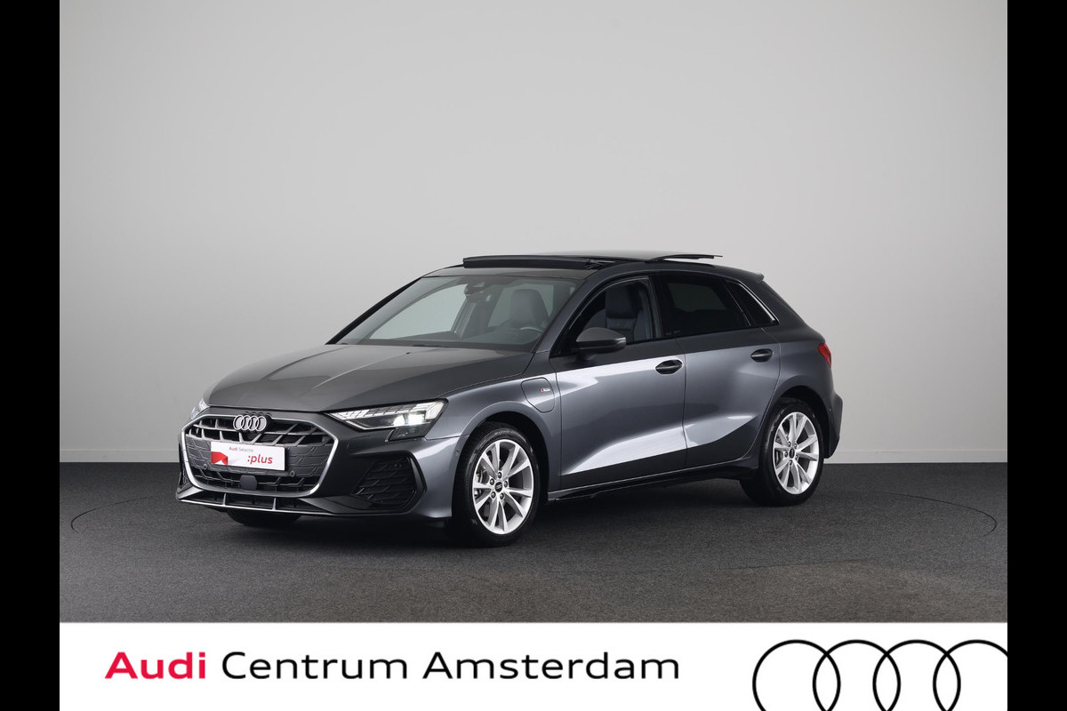 Audi A3 Sportback 40 TFSI e S edition 204 pk S-tronic | Verlengde garantie | Navigatie | Panoramadak | Parkeersensoren (Park assist) | Achteruitrijcamera | S-Line |