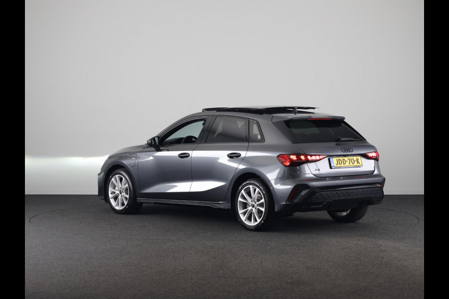 Audi A3 Sportback 40 TFSI e S edition 204 pk S-tronic | Verlengde garantie | Navigatie | Panoramadak | Parkeersensoren (Park assist) | Achteruitrijcamera | S-Line |