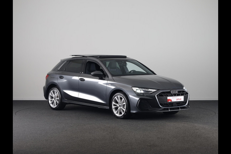 Audi A3 Sportback 40 TFSI e S edition 204 pk S-tronic | Verlengde garantie | Navigatie | Panoramadak | Parkeersensoren (Park assist) | Achteruitrijcamera | S-Line |