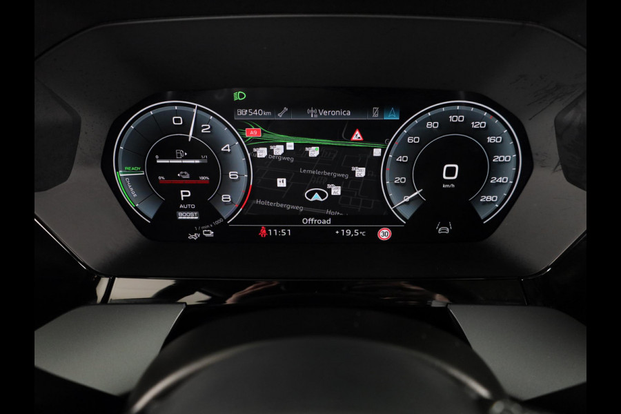 Audi A3 Sportback 40 TFSI e S edition 204 pk S-tronic | Verlengde garantie | Navigatie | Panoramadak | Parkeersensoren (Park assist) | Achteruitrijcamera | S-Line |