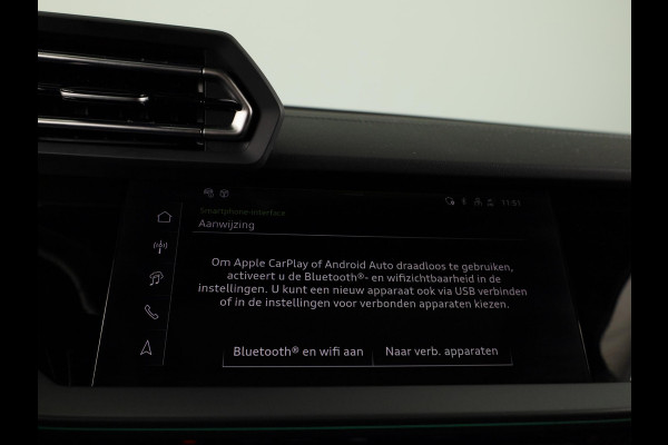 Audi A3 Sportback 40 TFSI e S edition 204 pk S-tronic | Verlengde garantie | Navigatie | Panoramadak | Parkeersensoren (Park assist) | Achteruitrijcamera | S-Line |