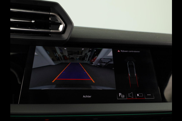 Audi A3 Sportback 40 TFSI e S edition 204 pk S-tronic | Verlengde garantie | Navigatie | Panoramadak | Parkeersensoren (Park assist) | Achteruitrijcamera | S-Line |