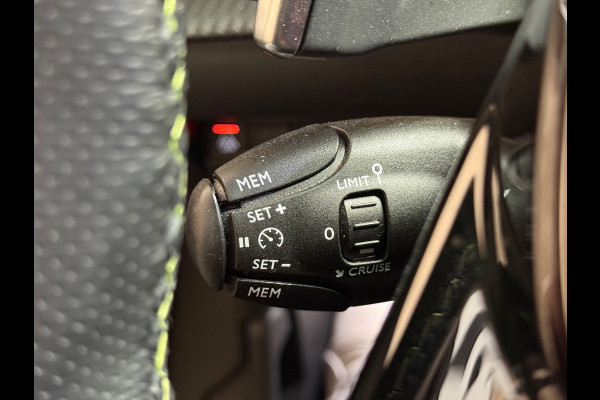 Peugeot 2008 1.2 PureTech GT | Automaat | keyless | Camera | Cruise | CarPlay | Navi