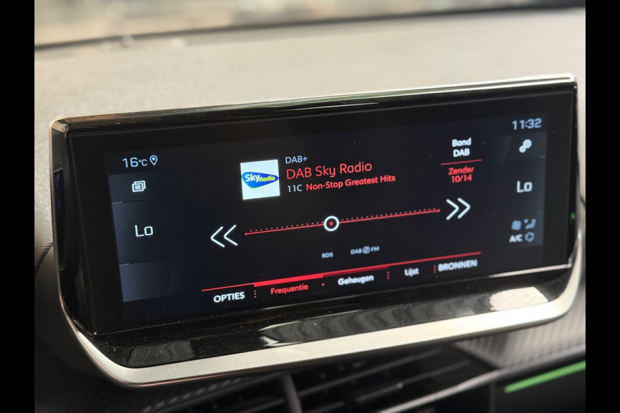 Peugeot 2008 1.2 PureTech GT | Automaat | keyless | Camera | Cruise | CarPlay | Navi